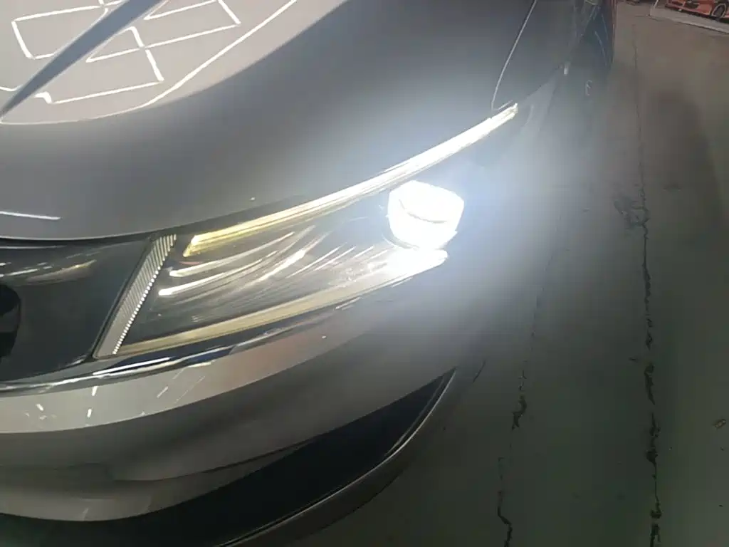 Фото 24 - Geely Jiaji