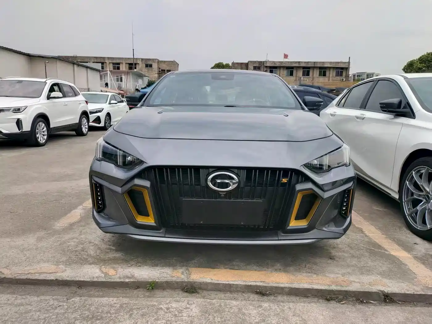 GAC Trumpchi Trumpchi Emkoo 2021 270T DCT J16 Edition фото 2