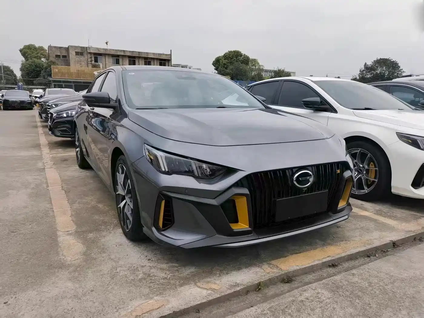 GAC Trumpchi Trumpchi Emkoo 2021 270T DCT J16 Edition фото 3