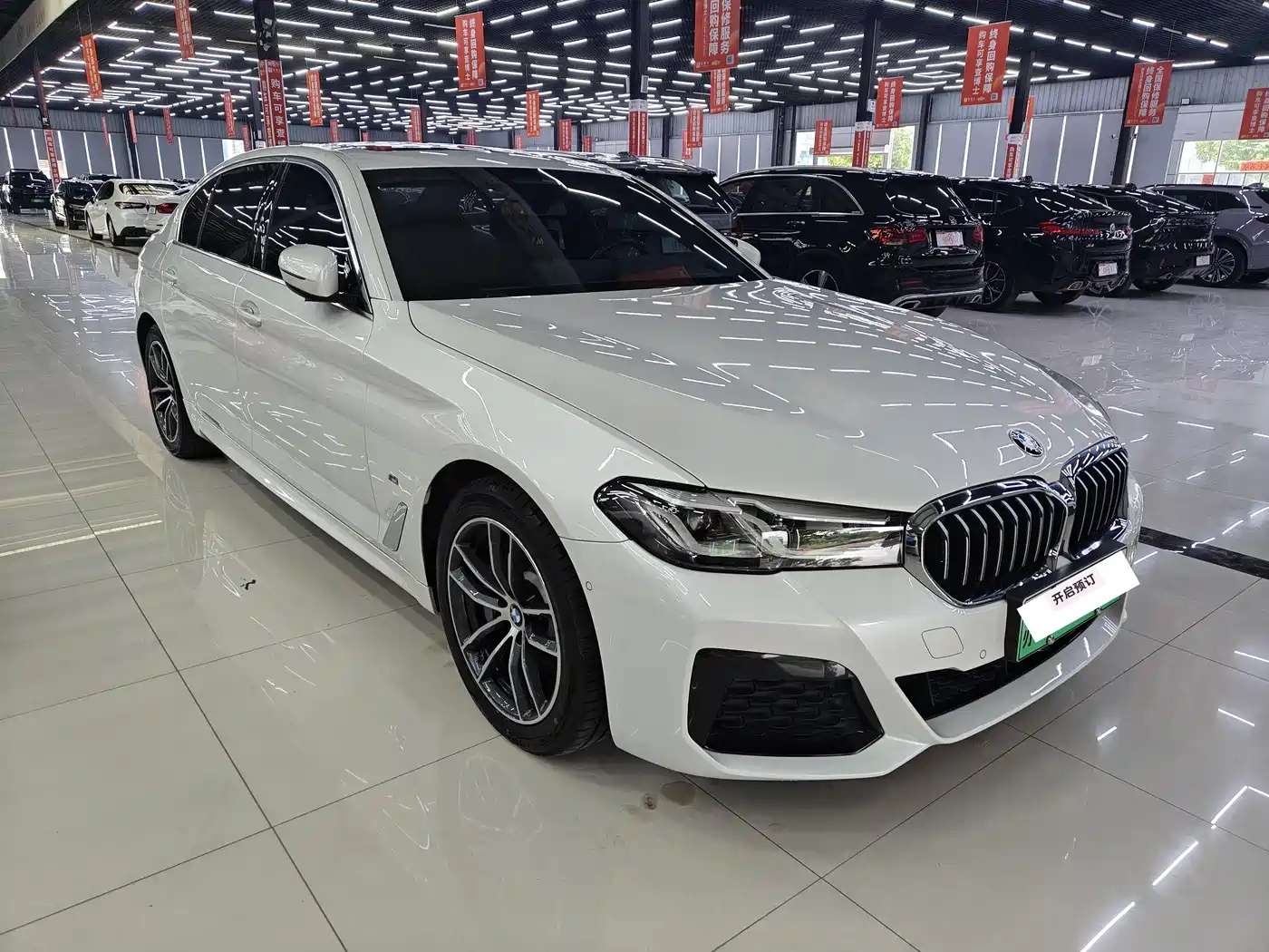 BMW 5 Series New Energy 2021 535Le Pioneer Edition M Sport Package фото 3