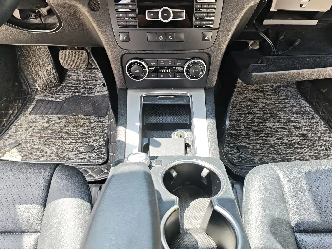 Mercedes-Benz GLK-Class 2013 GLK 300 4MATIC Dynamic фото 17