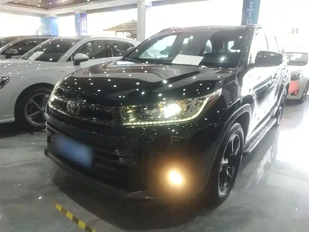 Toyota Highlander 2021 2.0T AWD Knight 7-Seater