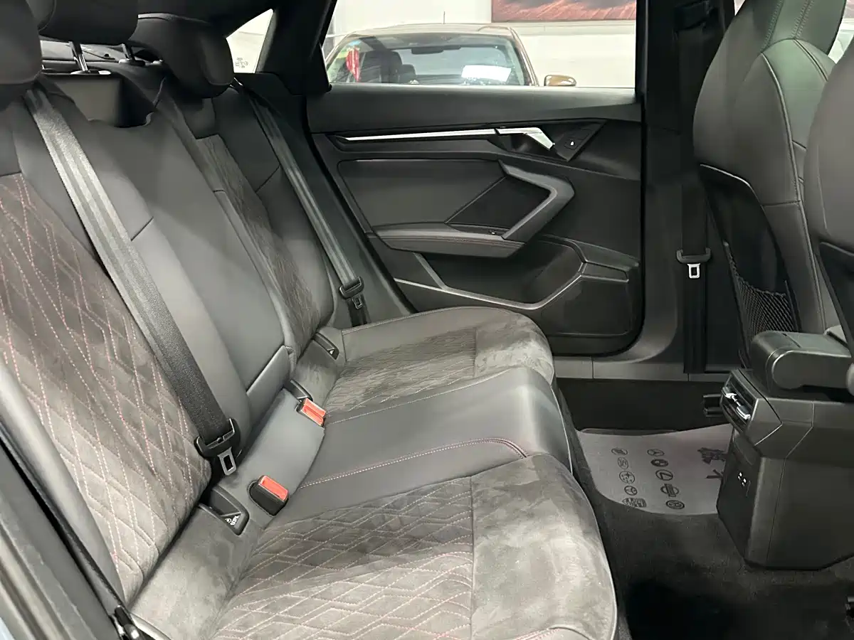Audi A3 2022 Model A3L Limousine 35 TFSI RS Kit Speed Edition фото 10
