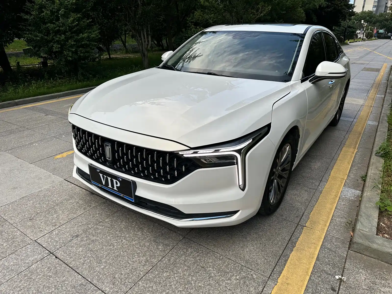 Фото 3 - Besturn B70