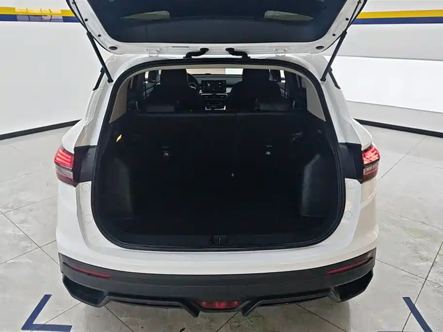 GEELY AUTOMOBILE BINYUE