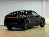 Photo 23 - Tesla Model Y