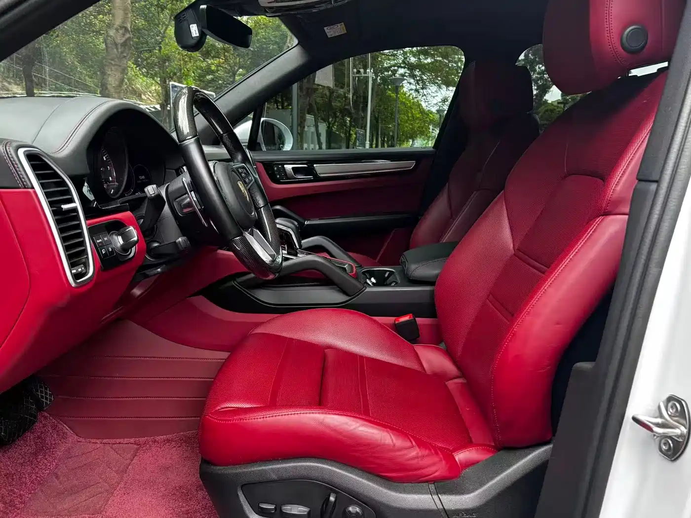 Porsche Cayenne New Energy 2022 Cayenne E-Hybrid 2.0T Platinum Edition фото 5