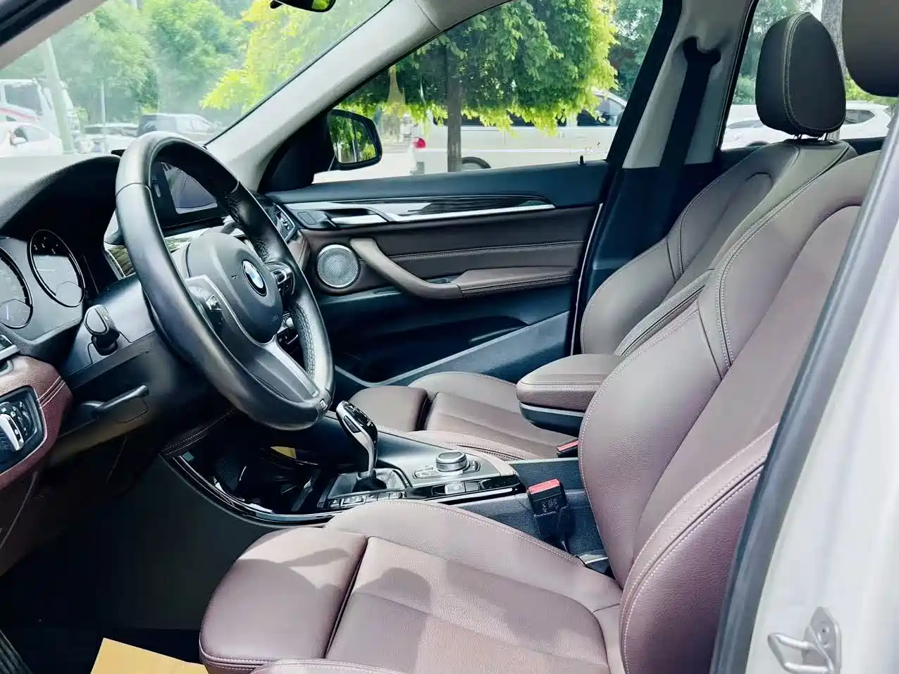 BMW X1 2022 xDrive25Li Premium фото 8