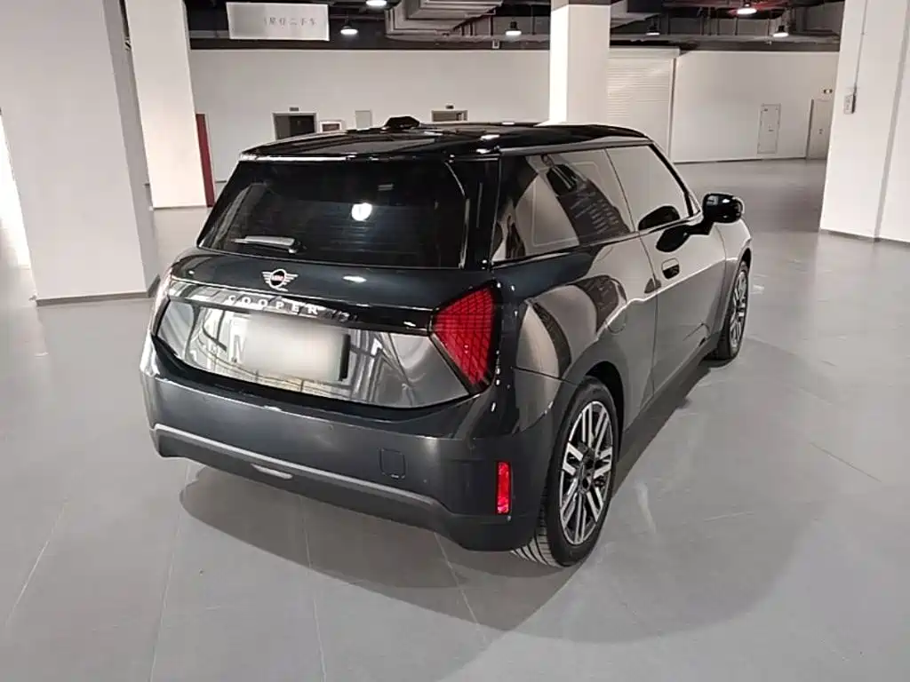 Photo 7 - MINI Electric MINI COOPER