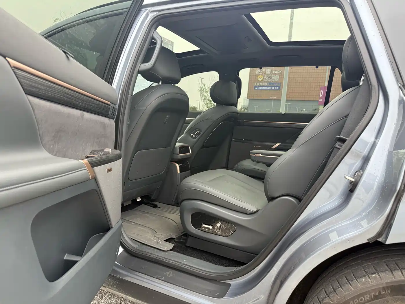 Dongfeng Yipai eπ008 2024 210Max Range Extender 6-Seater фото 9