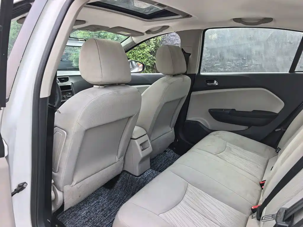 Dongfeng Aeolus L60 2018 2015 1.8L Automatic New Enjoyment Type