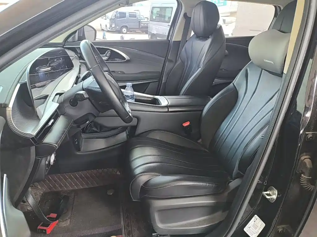 Exeed Lingyun 2024 2024 300T 2WD Starlight Edition