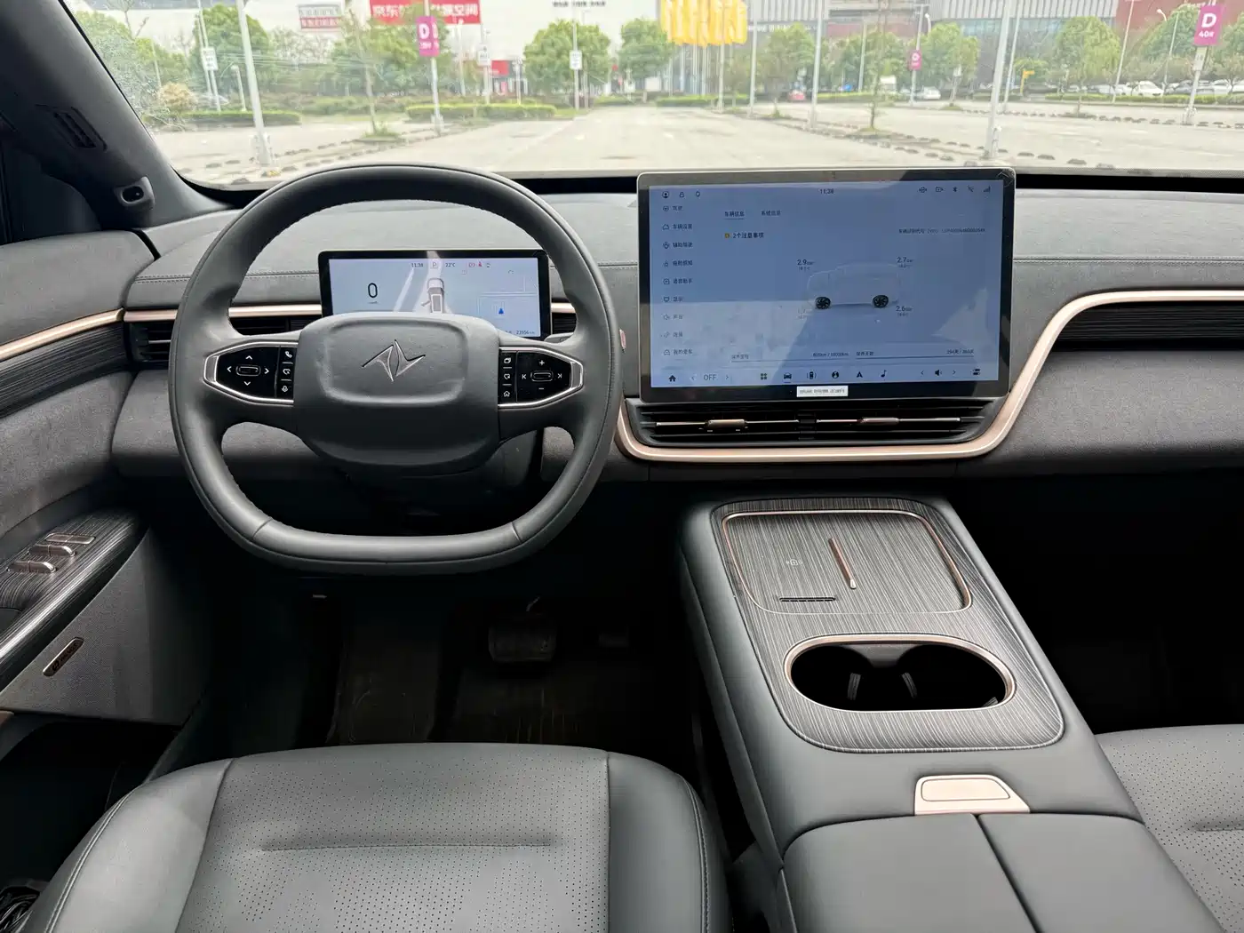 Dongfeng Yipai eπ008 2024 210Max Range Extender 6-Seater фото 6