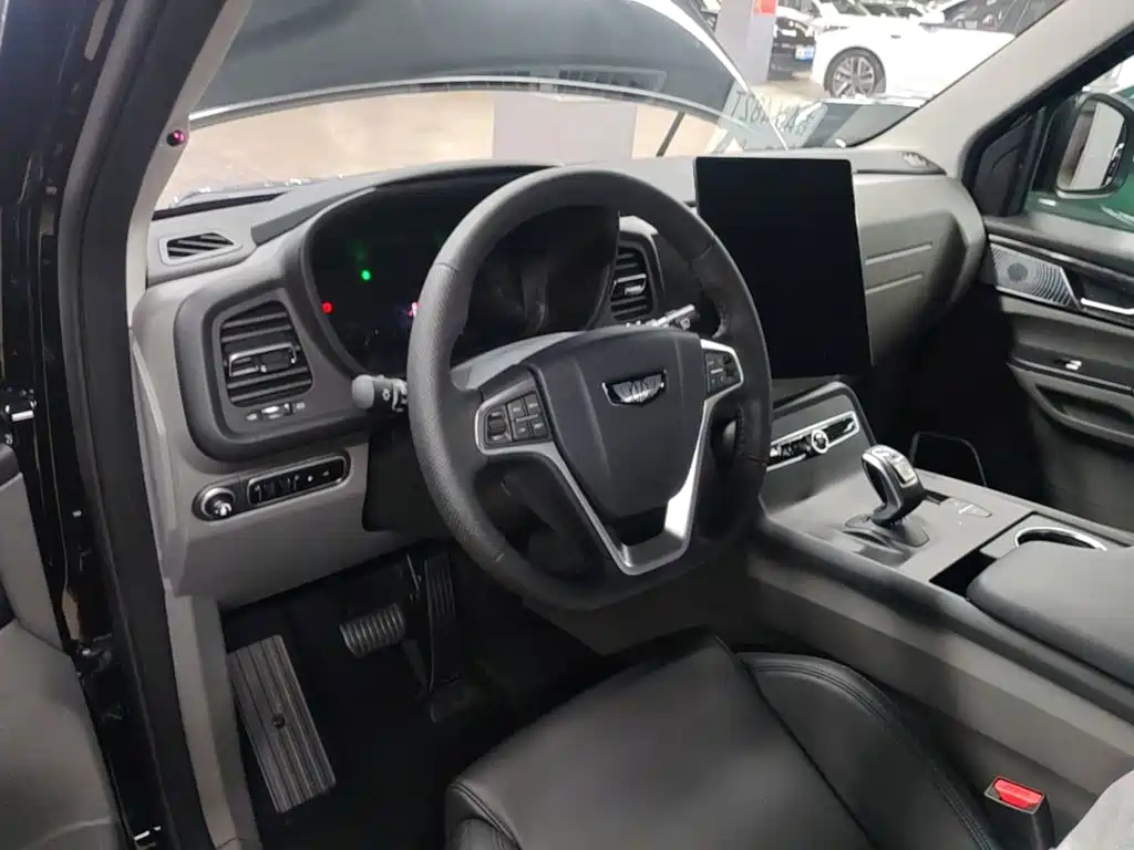 LEVC TX 2024 2023 TX5 Extended Range Travel Edition