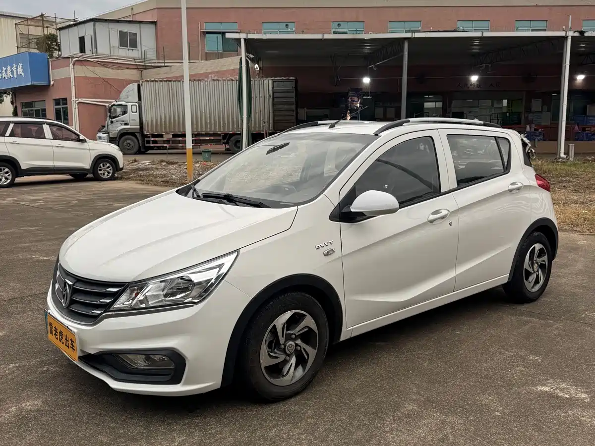 Фото 1 - Baojun 310