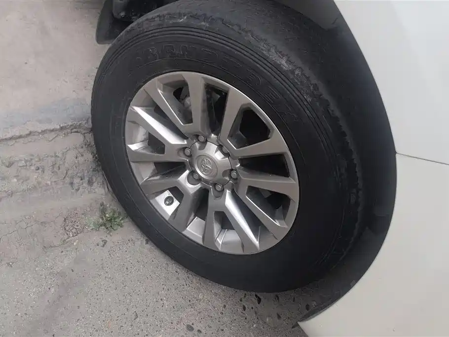 Toyota Prado 2018 3.5L Auto TX фото 6