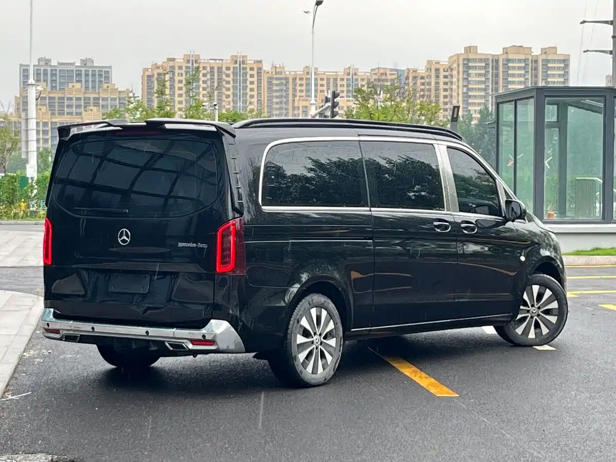 Mercedes-Benz Vito 2023 2.0T Elite 7-Seater фото 5
