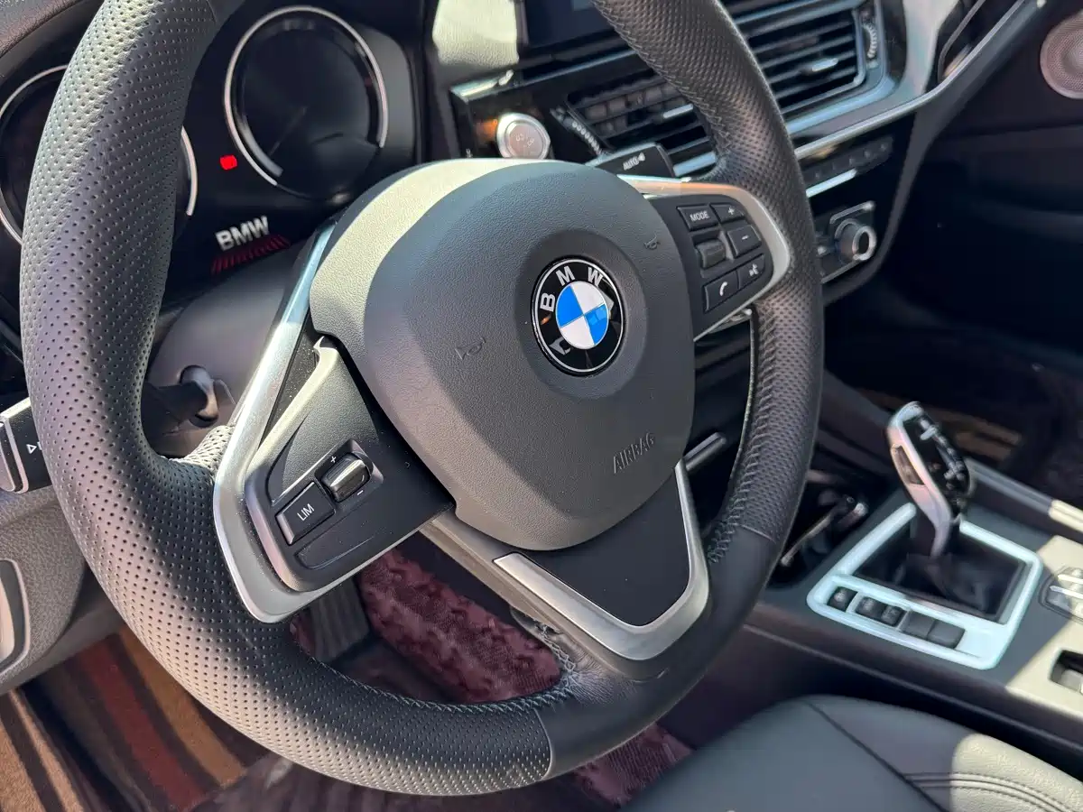 BMW 1 Series 2023 2022 120i M Sport