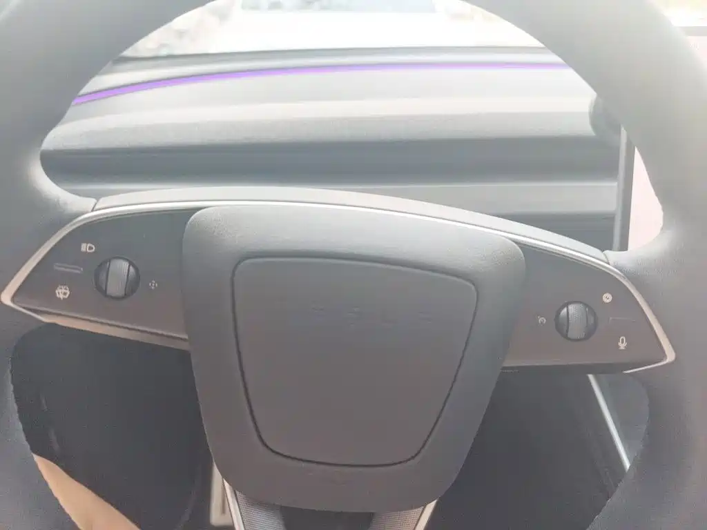 Tesla Model Y L 2026 2025 Facelift Long Range AWD