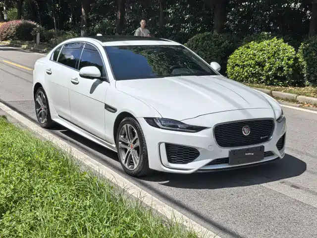 Jaguar XEL 2020 2.0T 200PS R-DYNAMIC S Progressive Sport Edition — фото 3