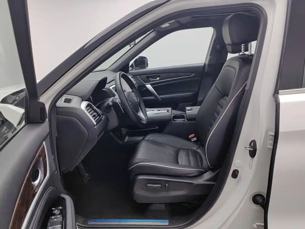 Фото 10 - Honda UR-V