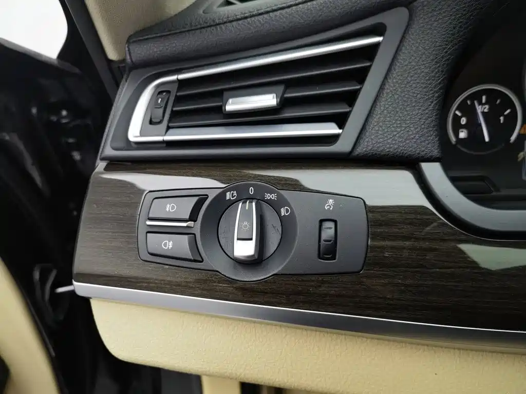 BMW 7 Series 2012 2011 730Li Elegance