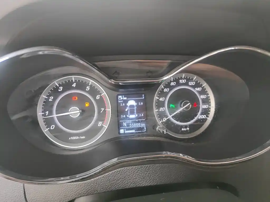 Baojun 560 2017 2016 1.8L iAMT Luxury