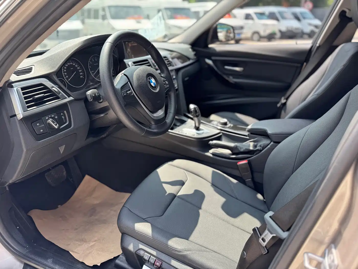 BMW 3 Series 2017 320Li xDrive Fashion фото 9