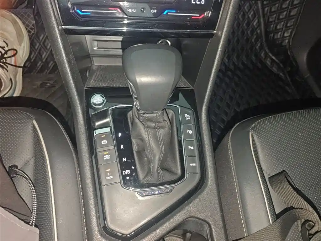 Volkswagen Tiguan L PHEV 2021 430PHEV Plug-in Hybrid Flagship фото 14