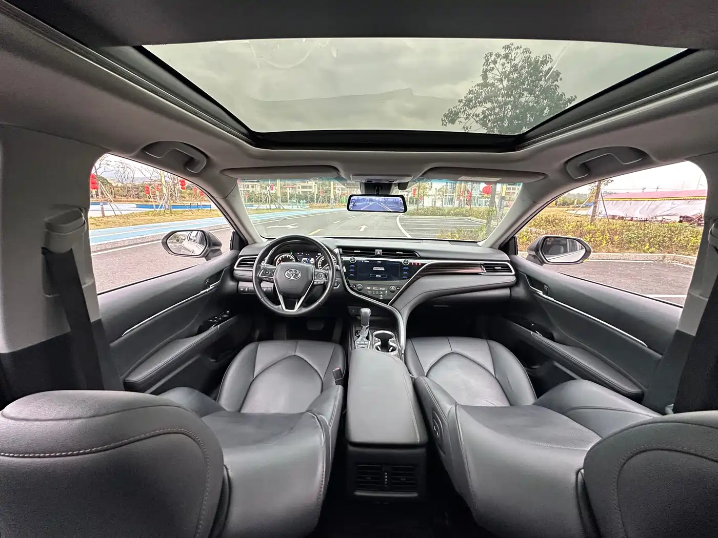 Toyota Camry 2019 2.5G Luxury Edition China VI фото 12