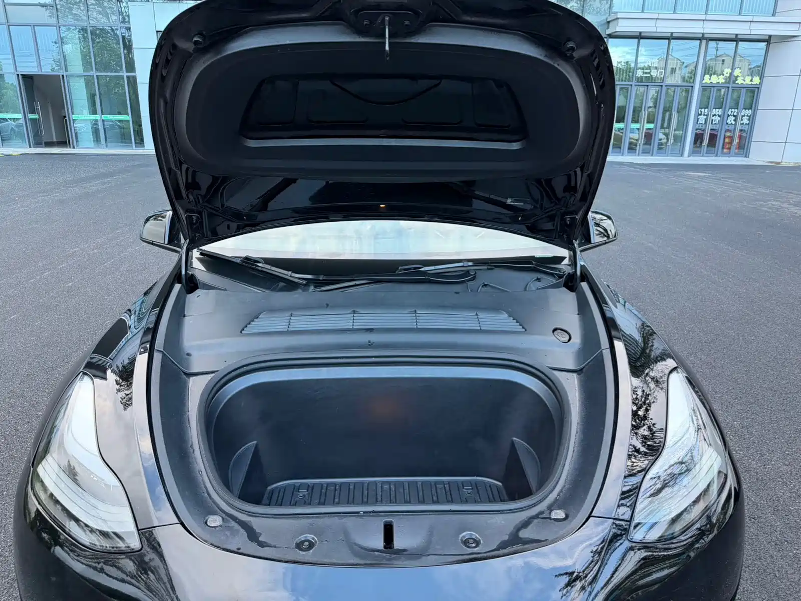 Фото 16 - Tesla Model Y