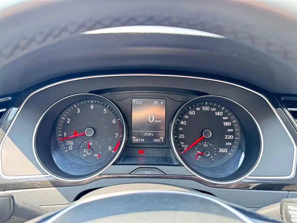Volkswagen Magotan 2018 330TSI DSG Leading фото 15
