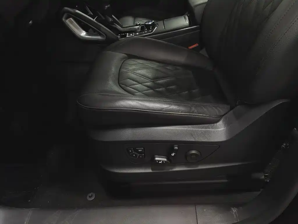 Borgward BX7 2017 2016 28T AWD Flagship 5-Seater