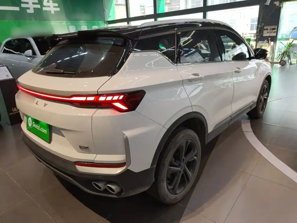 Photo 7 - Geely Coolray