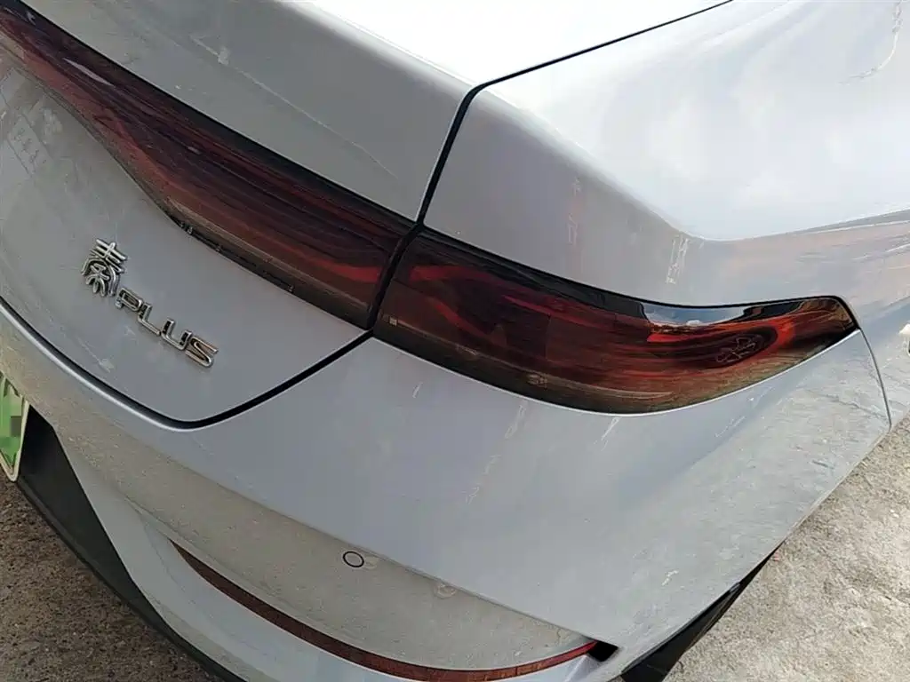 BYD Qin PLUS 2025 DM-i Smart Drive 55KM Leader фото 8