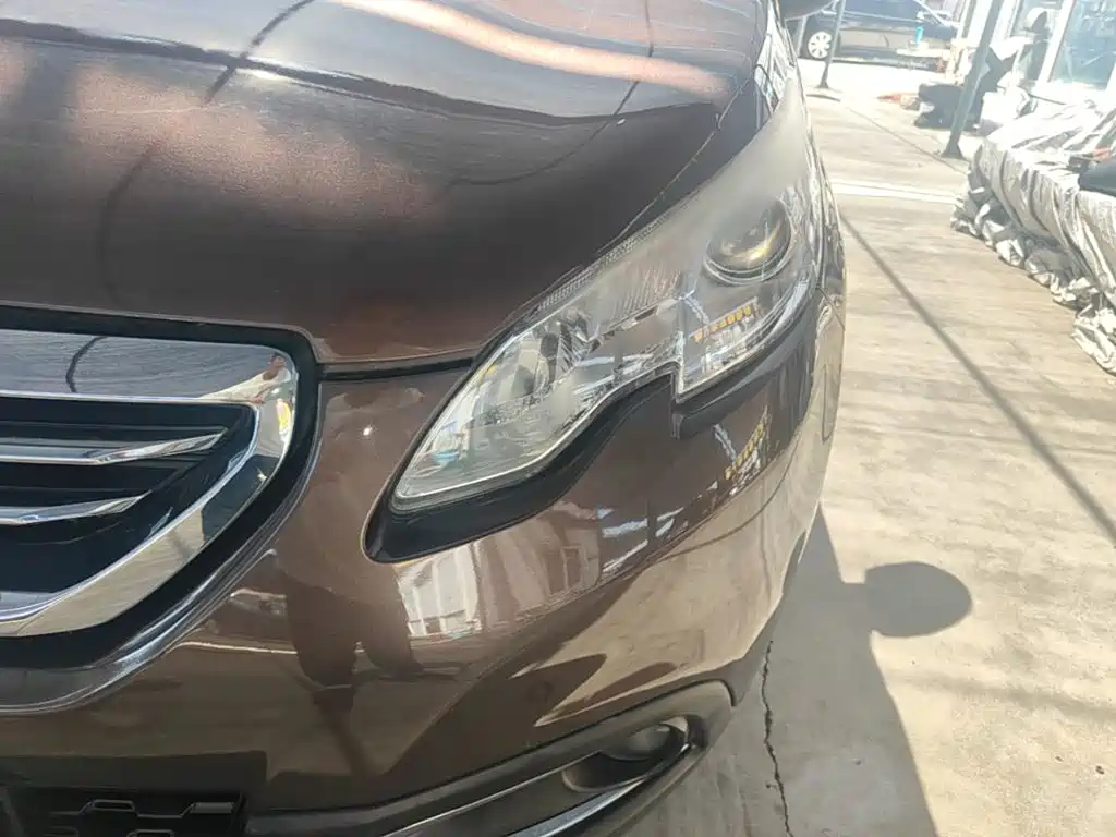 Photo 24 - Peugeot 2008