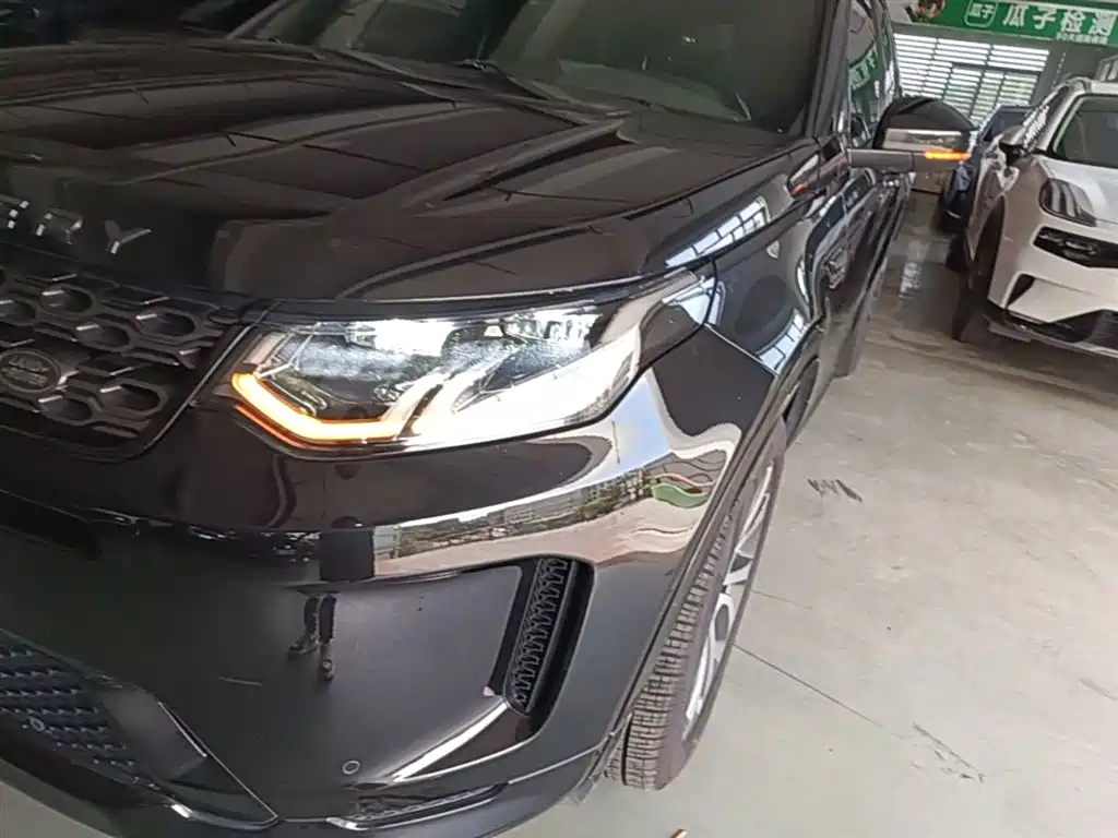 LAND ROVER DISCOVER SPORTS