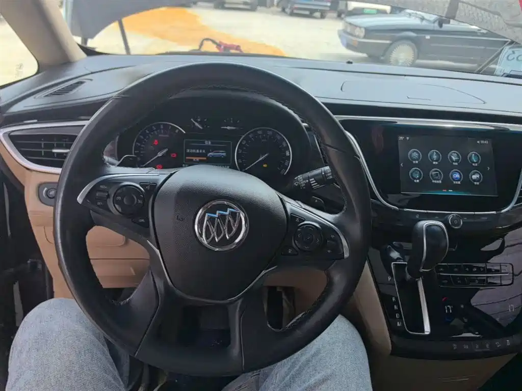 Buick GL8 2017 ES 28T Luxury China V фото 10