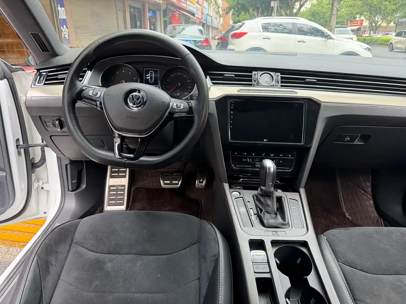 Volkswagen FAW-Volkswagen CC 2020 330TSI Elegance Version China VI фото 7