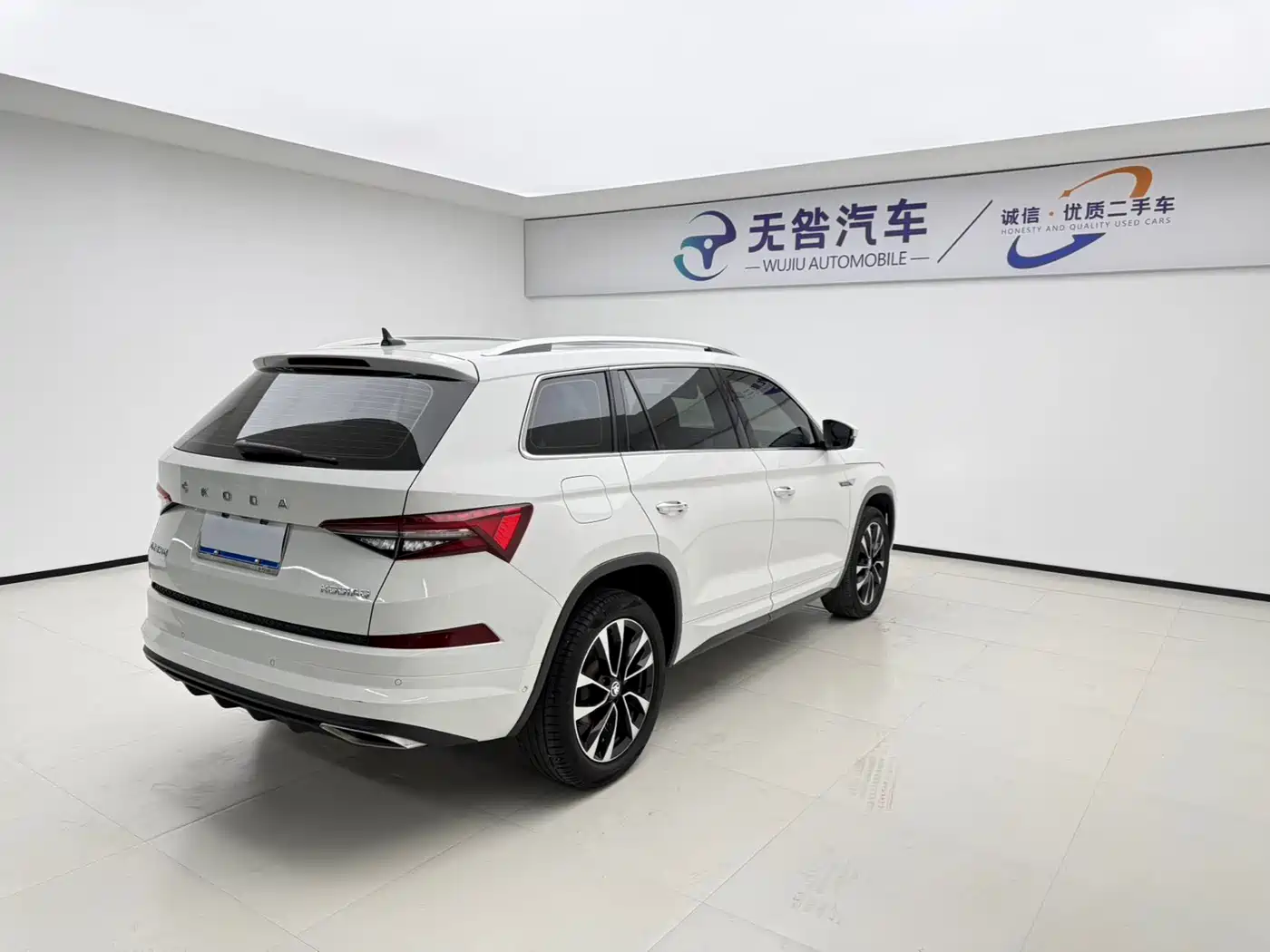 Škoda Kodiaq 2022 TSI330 7-Seater FWD Luxury Edition фото 6