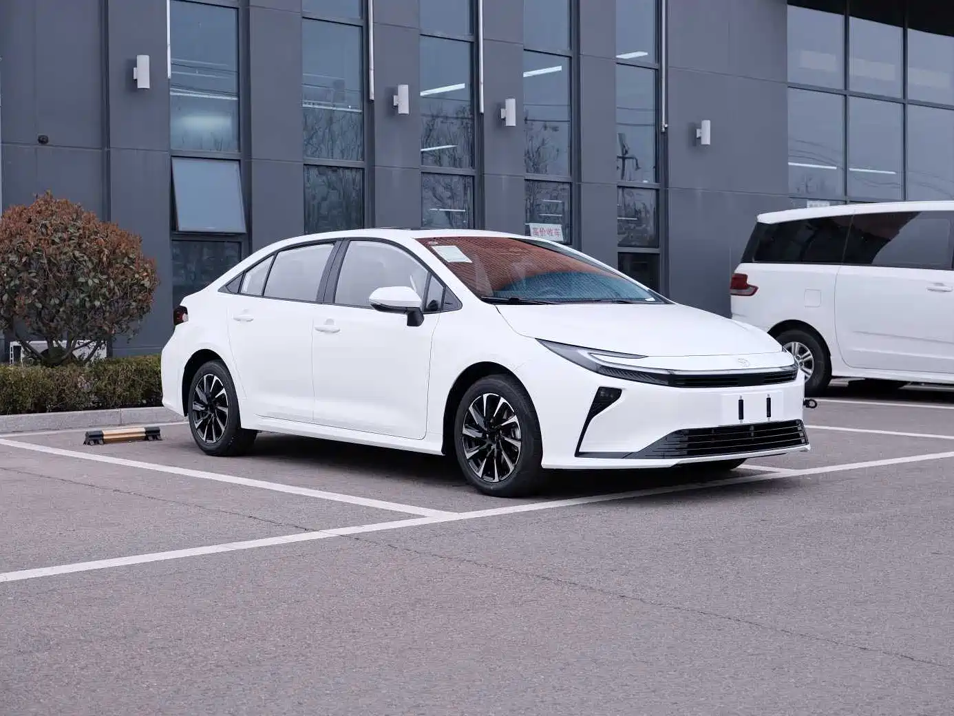 Toyota Corolla 2026 Model 1.8L Intelligent Hybrid Elite Edition фото 2