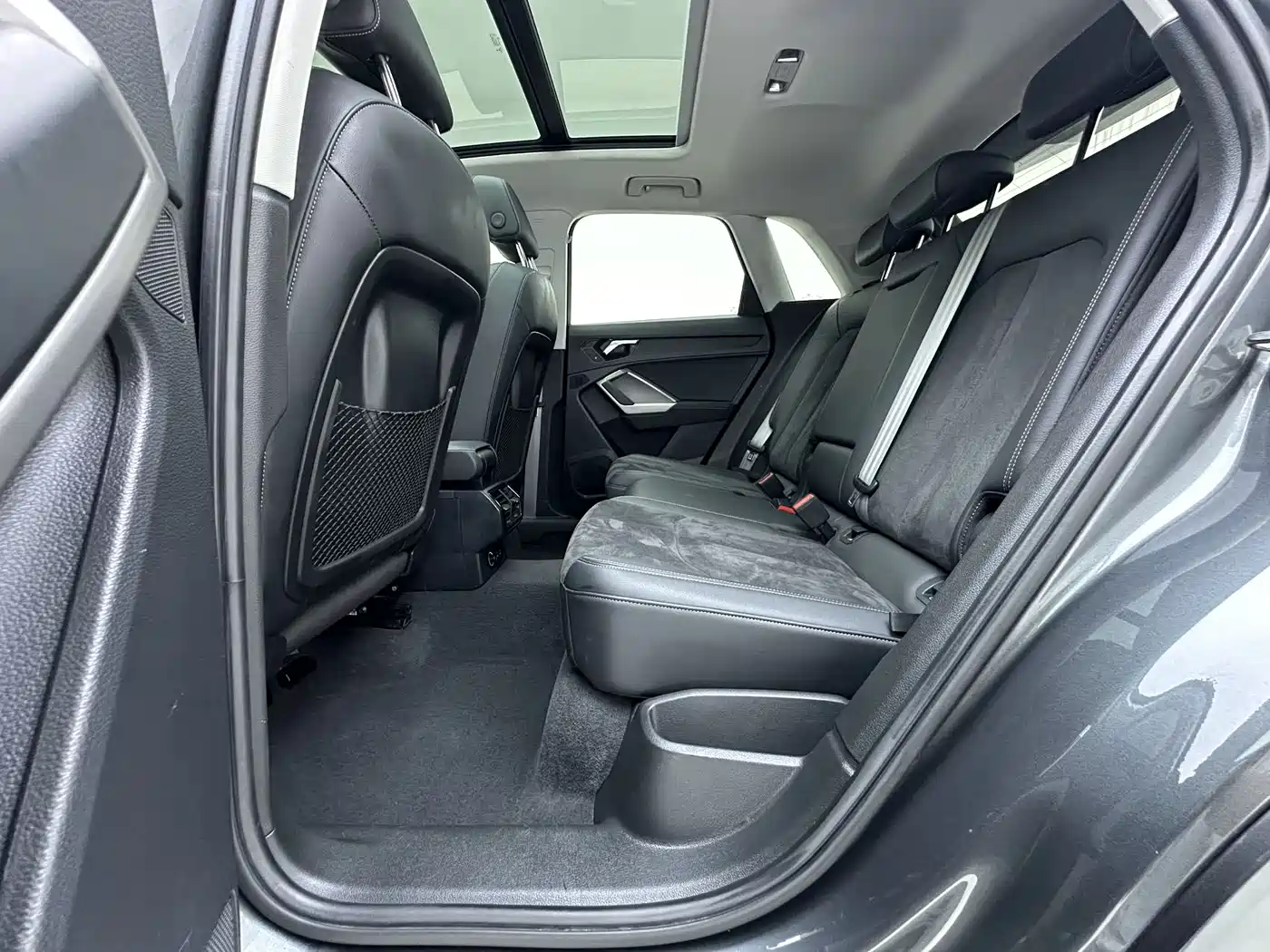 Audi Q3 2022 35 TFSI Fashion Dynamic фото 9