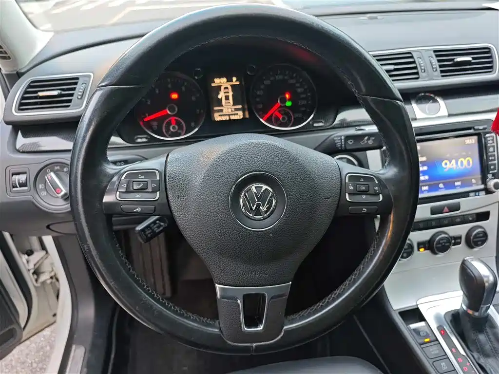 Volkswagen Magotan 2013 1.8TSI Luxury фото 18