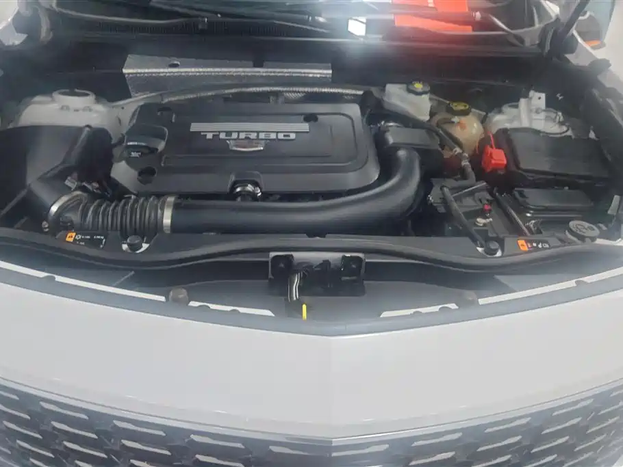 Cadillac XT4 2021 28T FWD Premium Edition фото 10