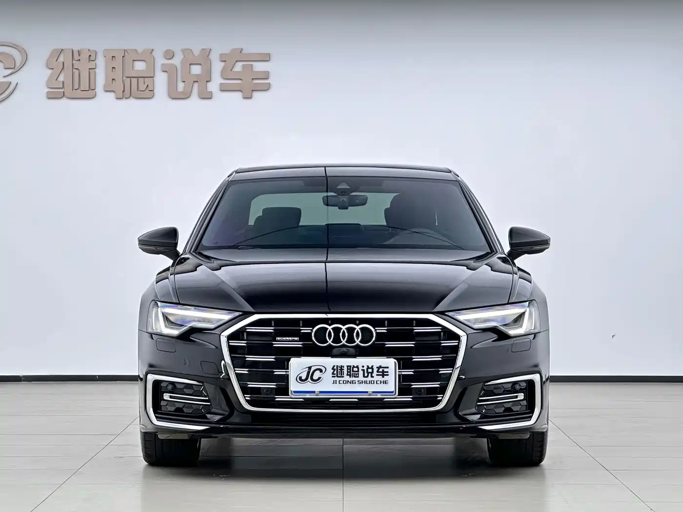 Фото 2 - Audi A6L