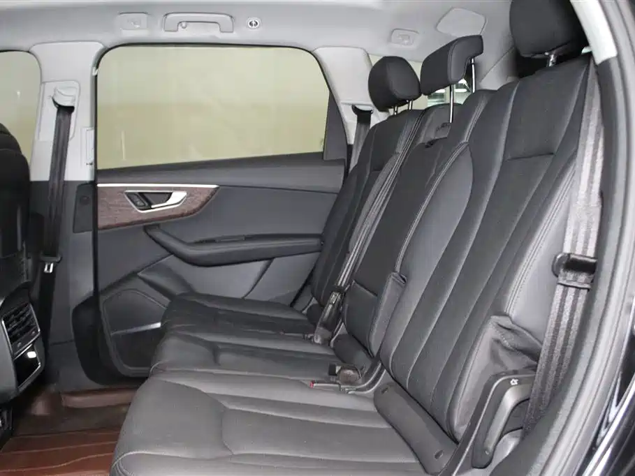 Audi Q7 2023 55 TFSI quattro S line Sport фото 8