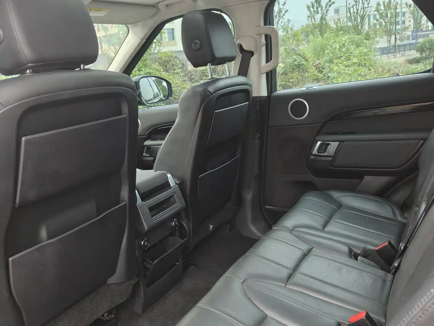Land Rover Discovery 2017 3.0 SC V6 HSE фото 10