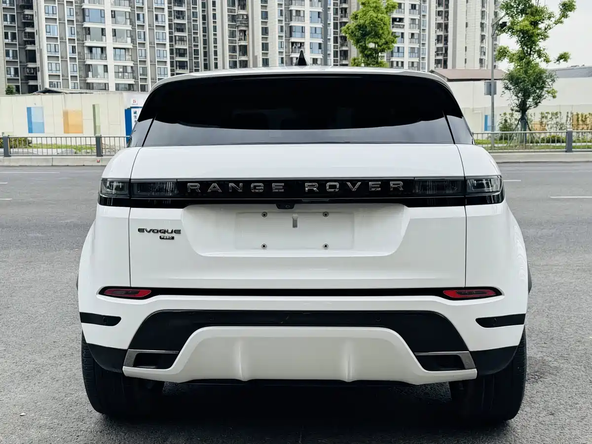 Land Rover Range Rover Evoque 2022 Range Rover Evoque L 249PS R-Dynamic Luxury Edition фото 10