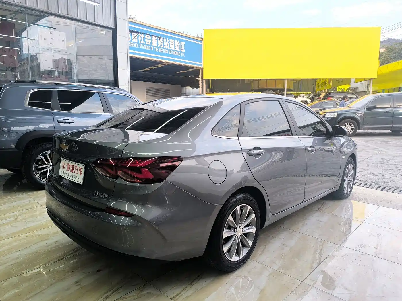 CHEVROLET CRUZE