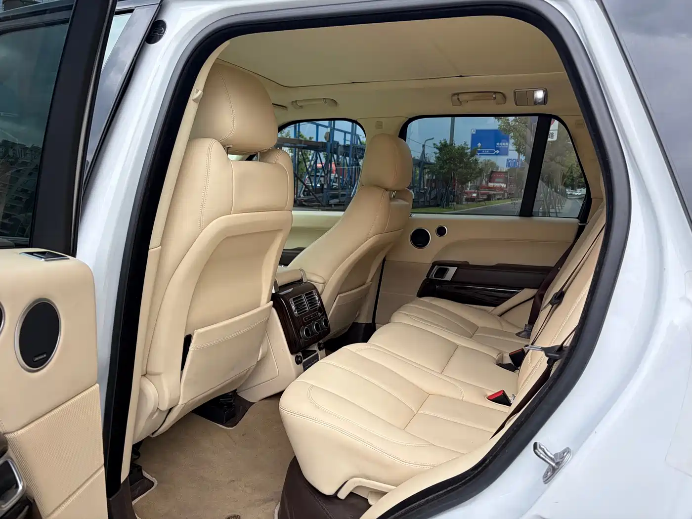 Land Rover Range Rover фото 7